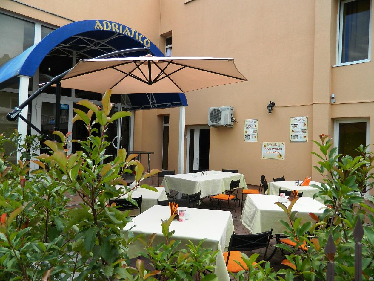Hotel Adriatico Timișoara Zewnętrze zdjęcie